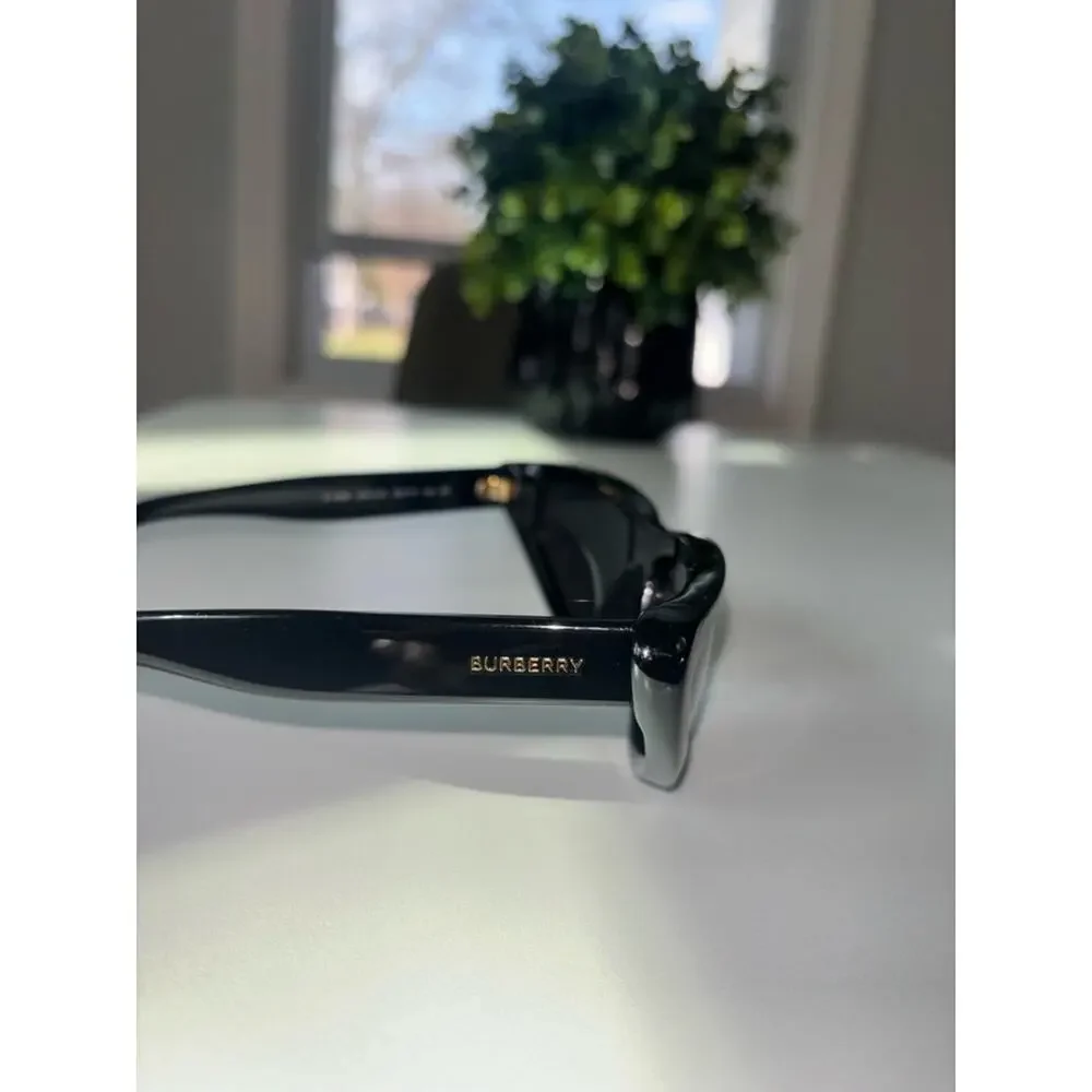 Burberry Black Cat-Eye Sunglasses with Dark Lenses